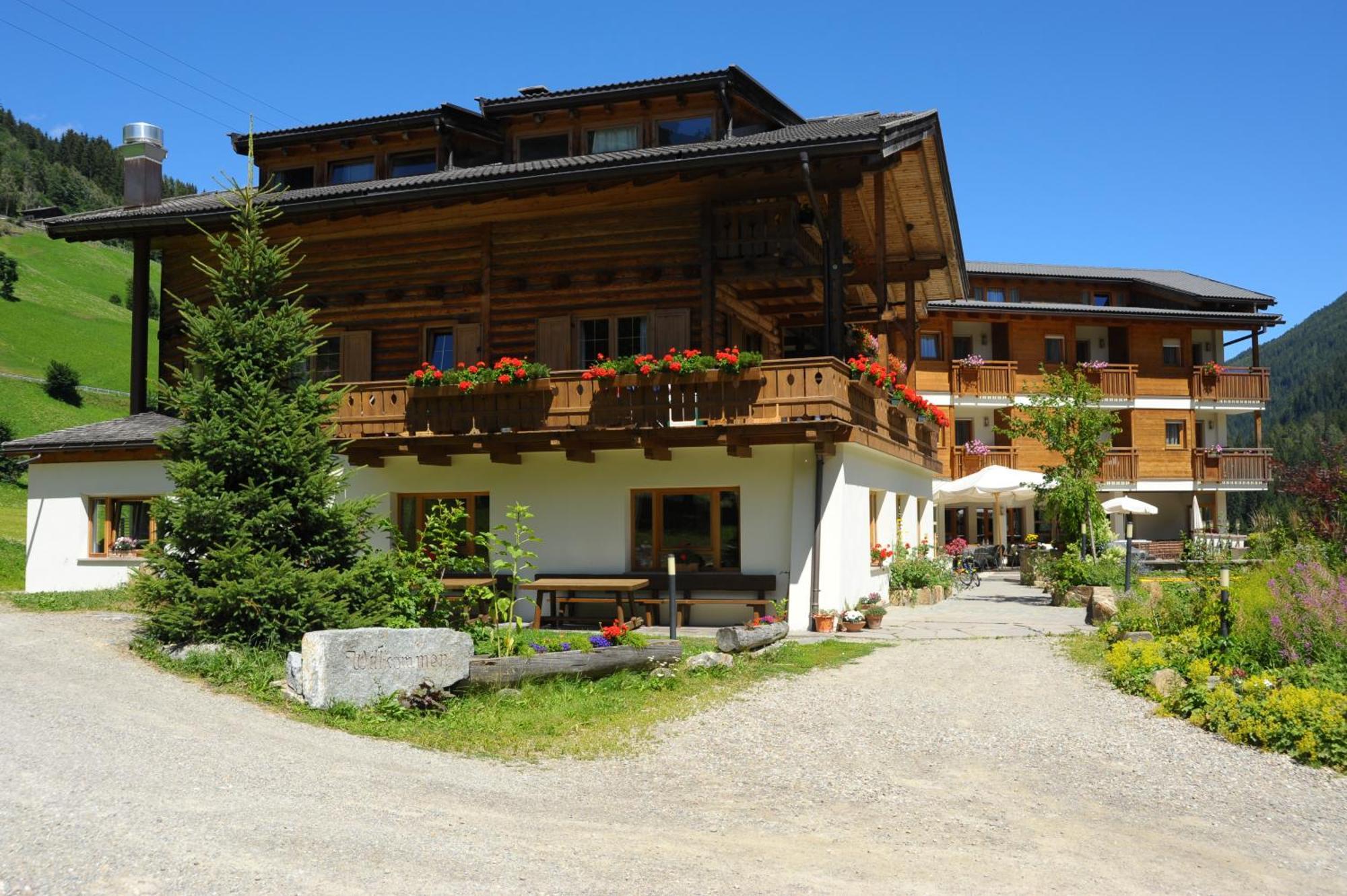 Hotel Ortler Ultimo Exterior photo